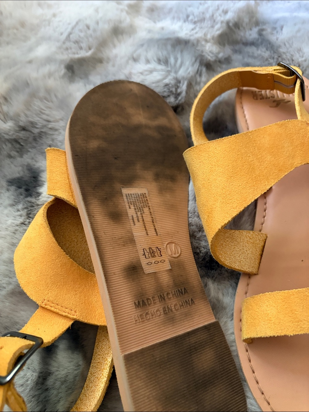 Hollister Mustard Suede Sandals ☀️🌻 - Picture 5 of 5